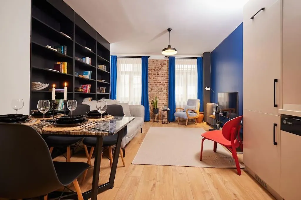 Stylish 2Br Apt Galata-Taksim Area Near Metro Istanbul Turkey