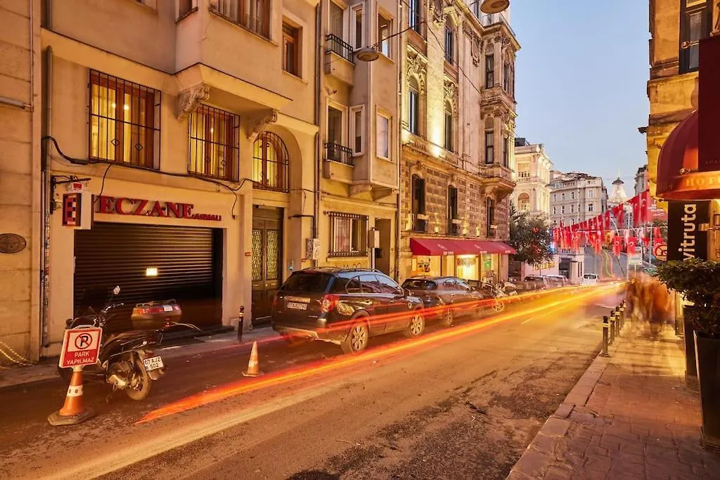 Stunning 2Br 1 Min Metro&Galata Apartment Istanbul